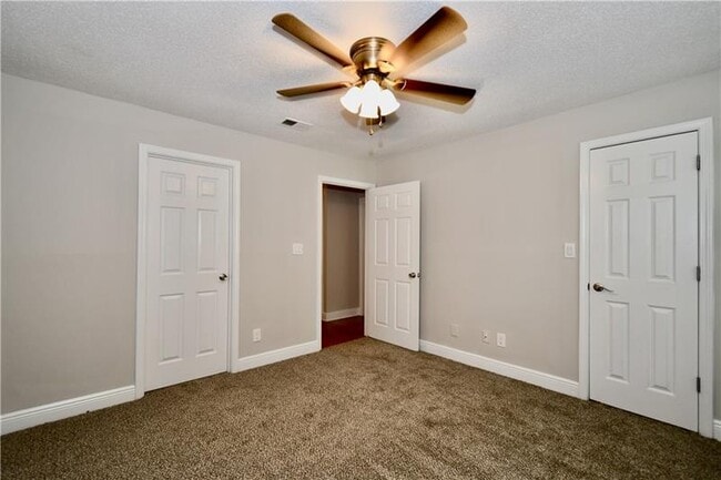 Building Photo - 5201 Santa Fe Pkwy