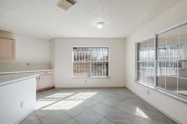 Building Photo - 7492 Timbercreek Dr