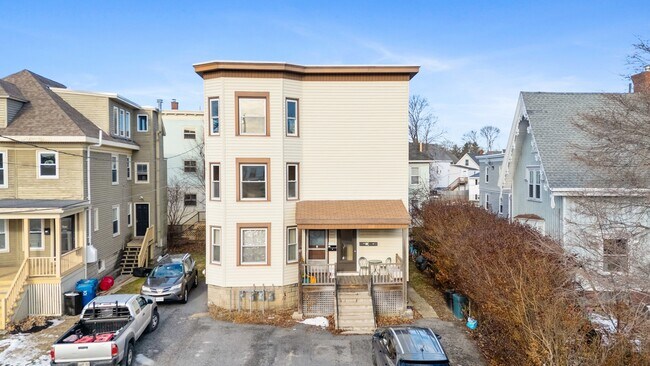 Building Photo - 37 Arlington St