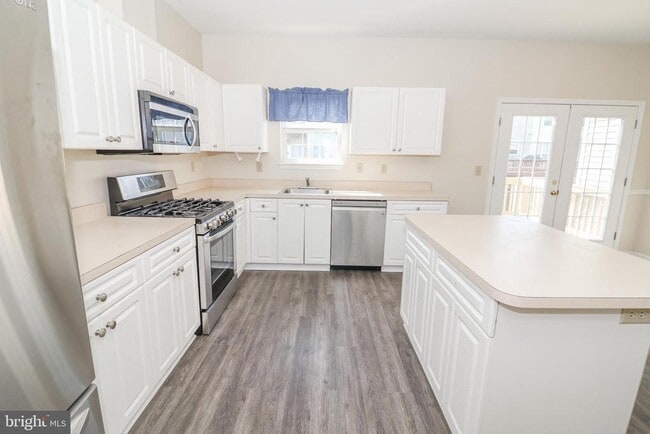 Building Photo - 2506 Weston Ct