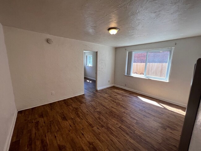 Building Photo - 955 16th St