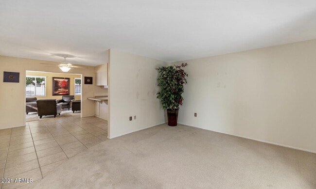 Building Photo - 10303 W Prairie Hills Cir