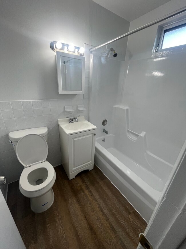 Building Photo - 342 Stuyvesant Ave