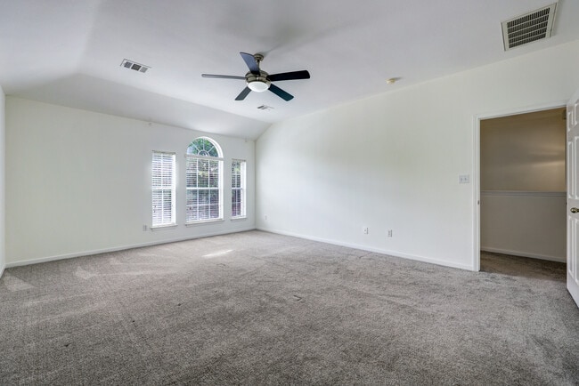 Building Photo - 804 Windsor Hill Dr