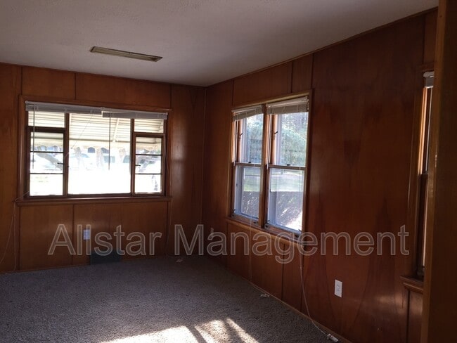 Building Photo - 5785 Fitch Rd