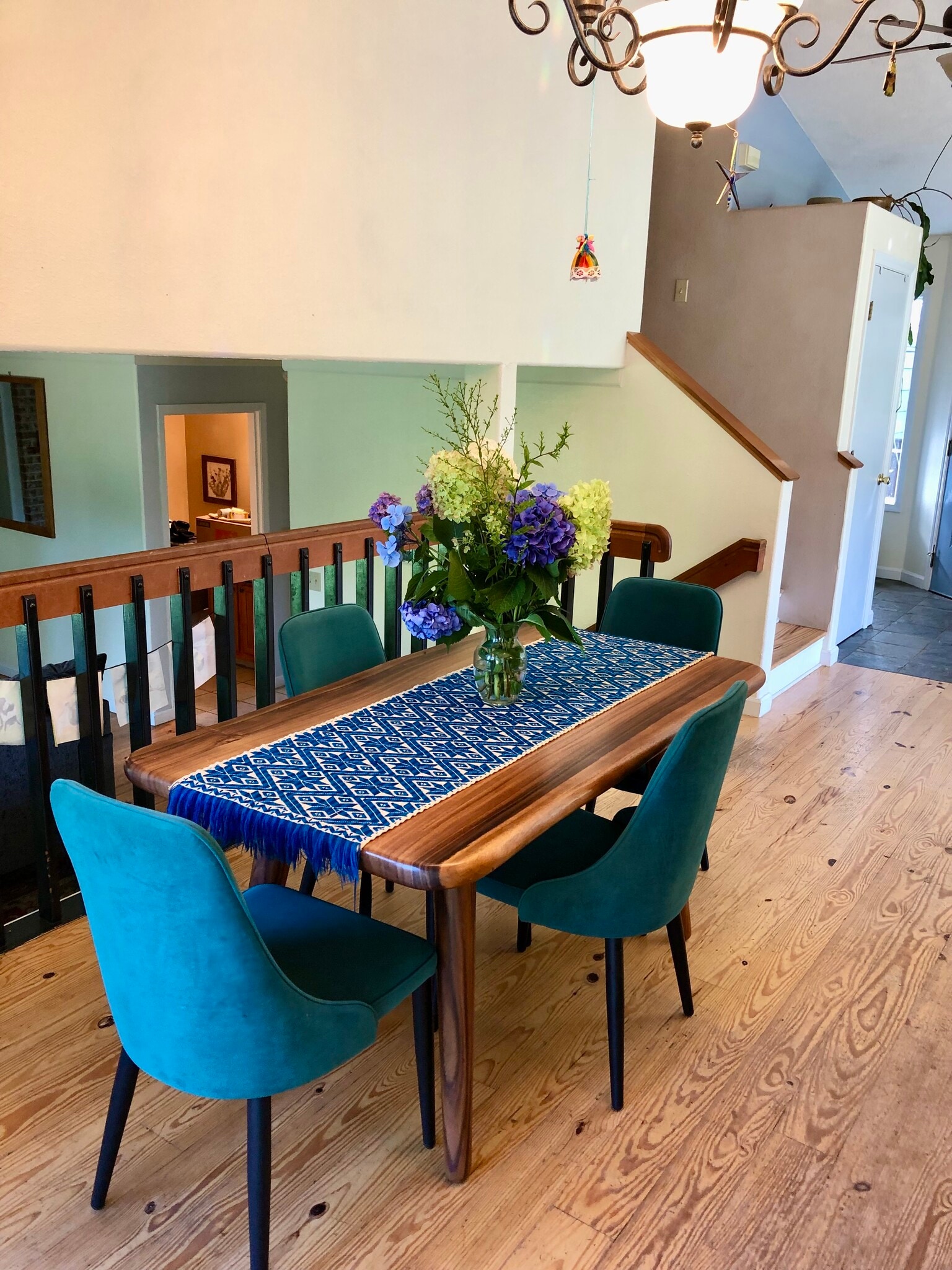 Dining room - 32724 NE Chamberlain Rd