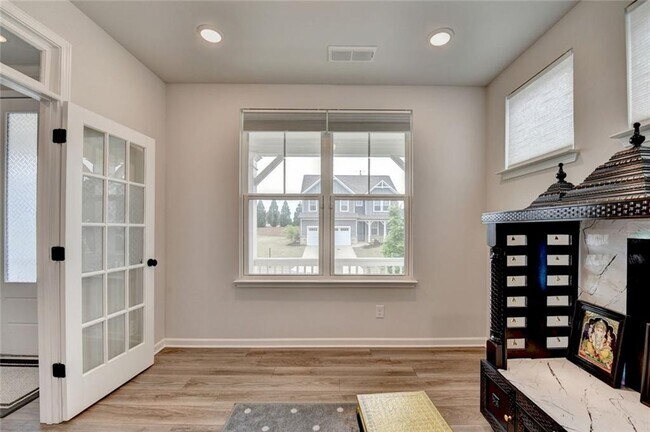 Building Photo - 4665 Shipley Ave
