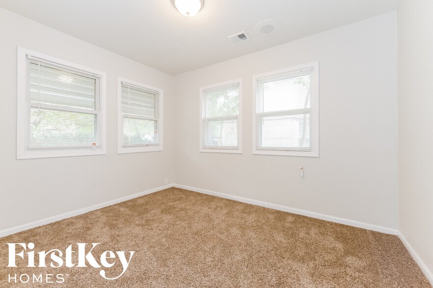 Building Photo - 11409 Bristol Terrace