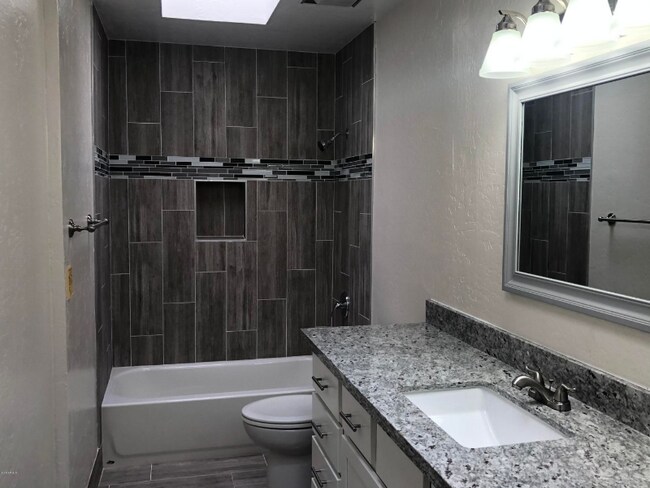 Building Photo - 6445 E Wildcat Dr