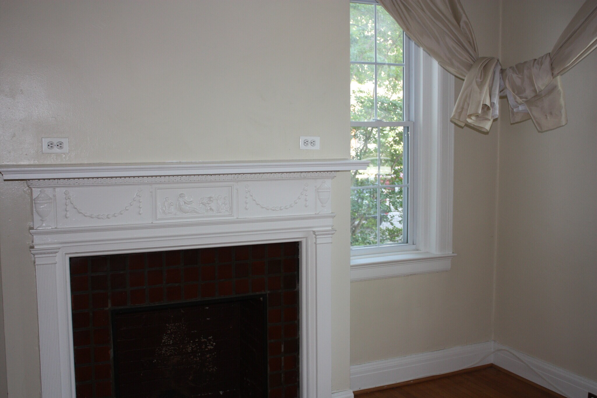 Building Photo - 3409 Greenway