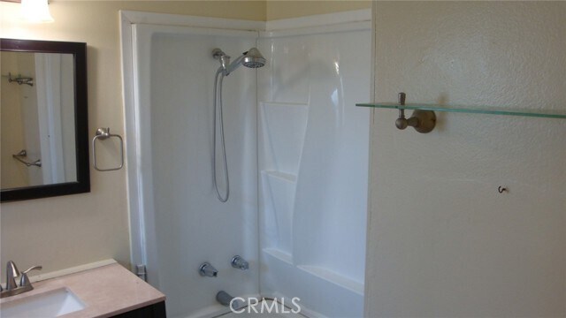 Building Photo - 31 Paradise