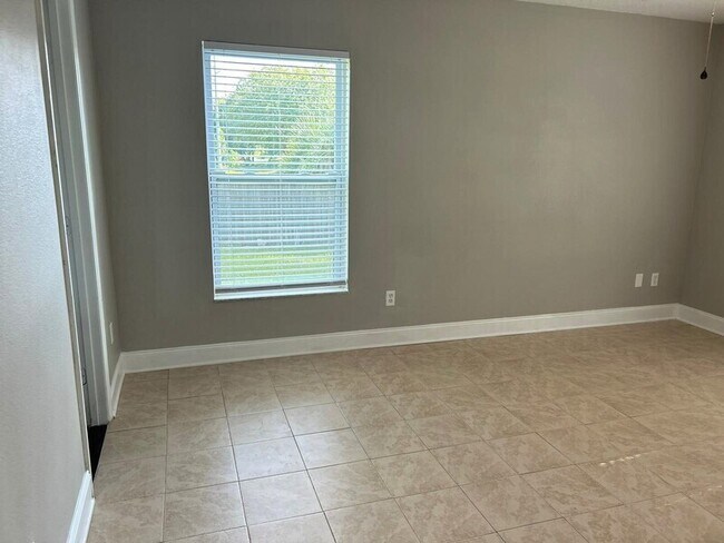 Building Photo - 912 Park Valley Cir