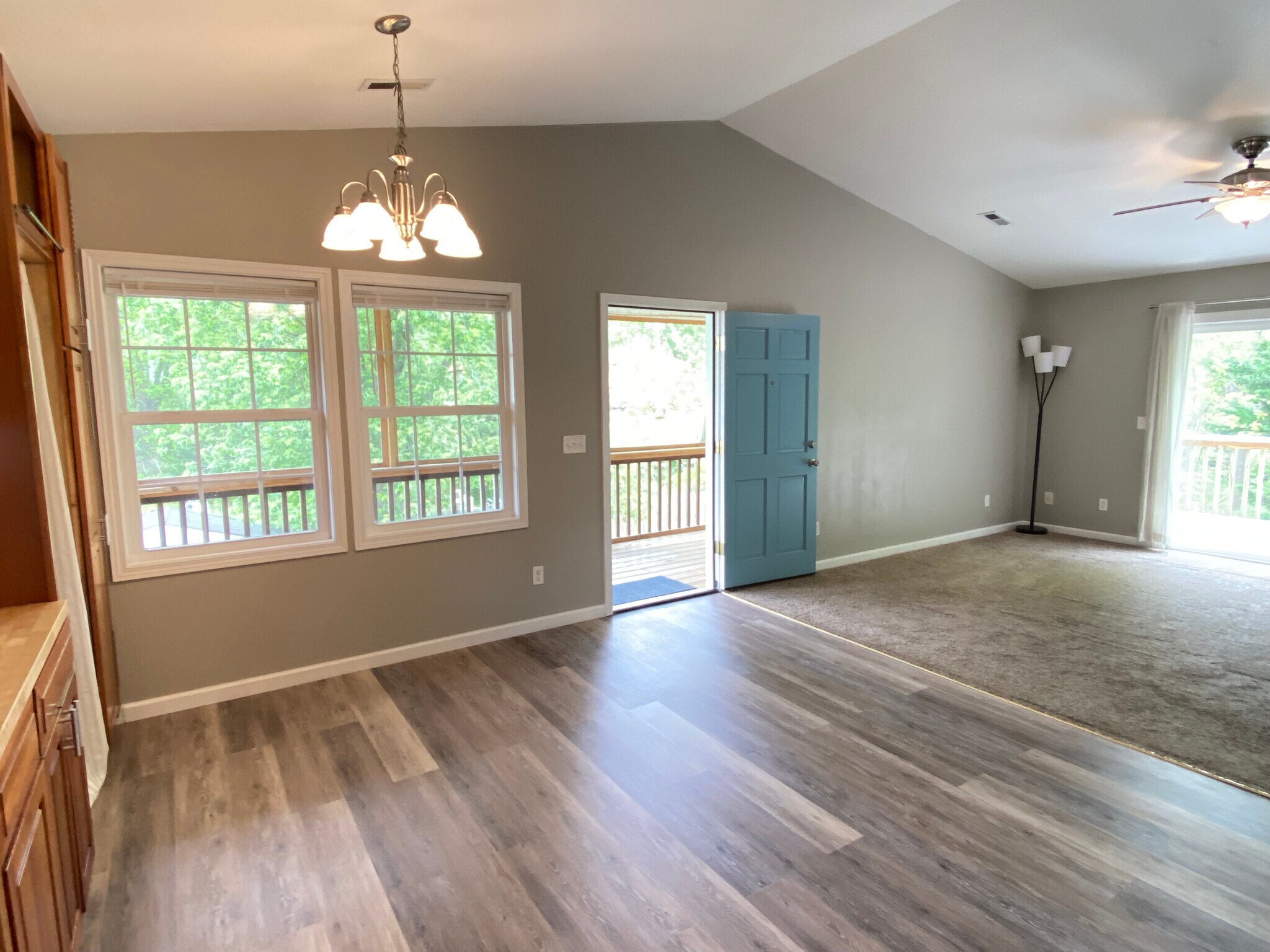 Entryway - 12 Brookside Cir