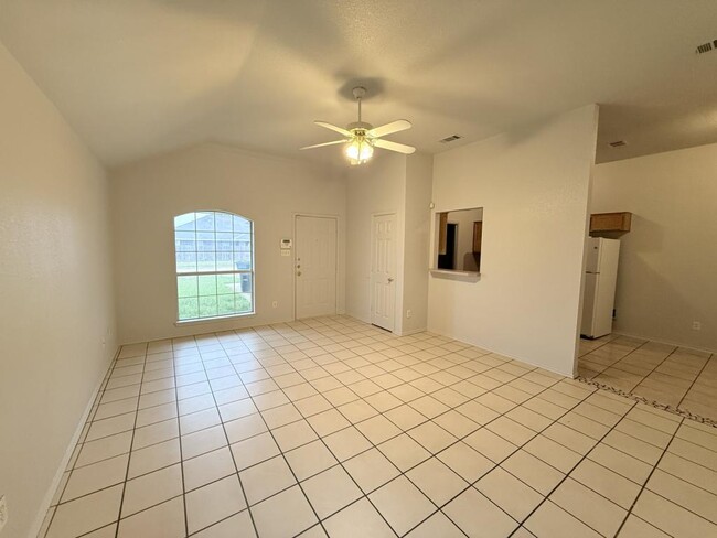 Building Photo - 3708 Gus Dr