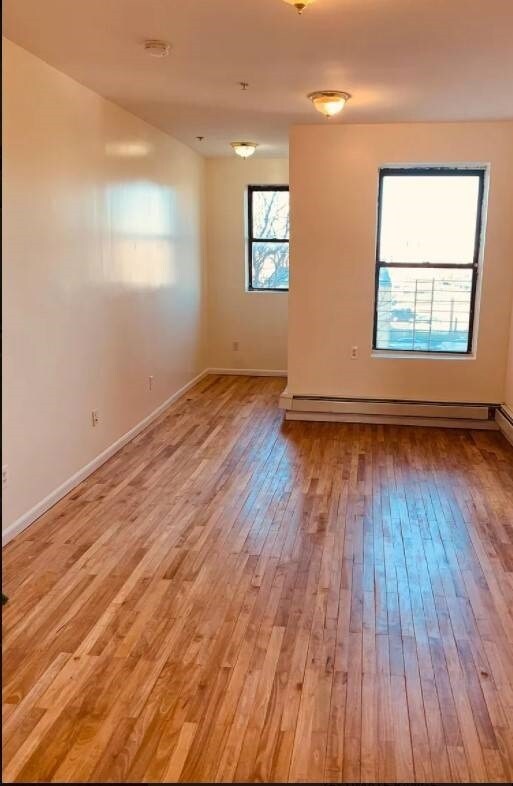 Building Photo - 450 Grand St