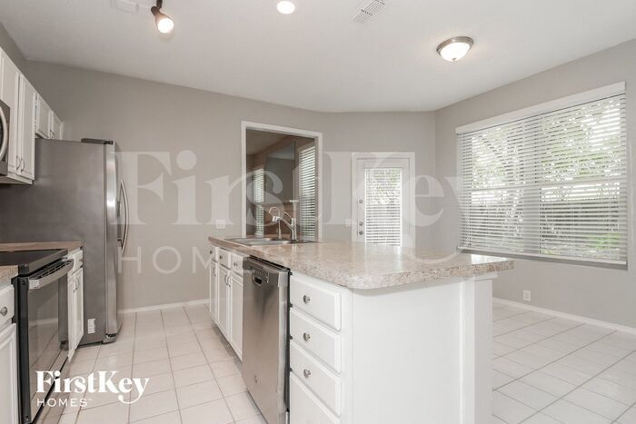 Building Photo - 1500 Park Chase Ave