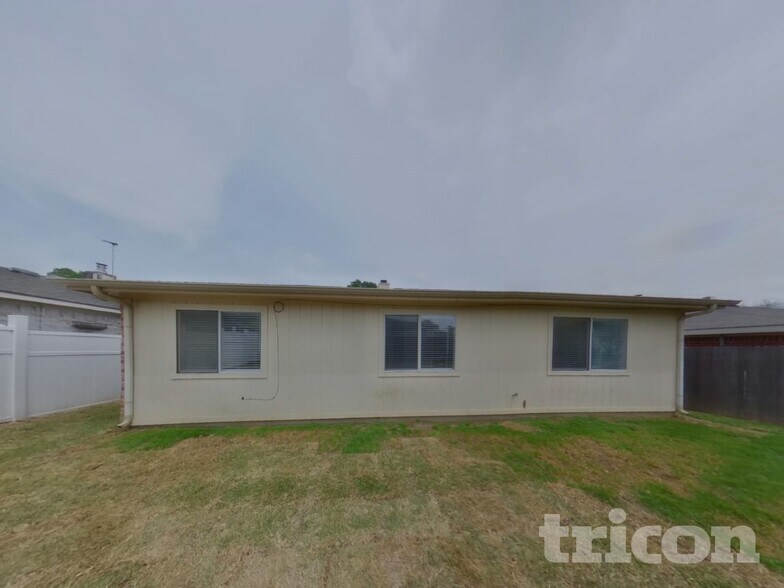 Building Photo - 5705 Stone Meadow Ln