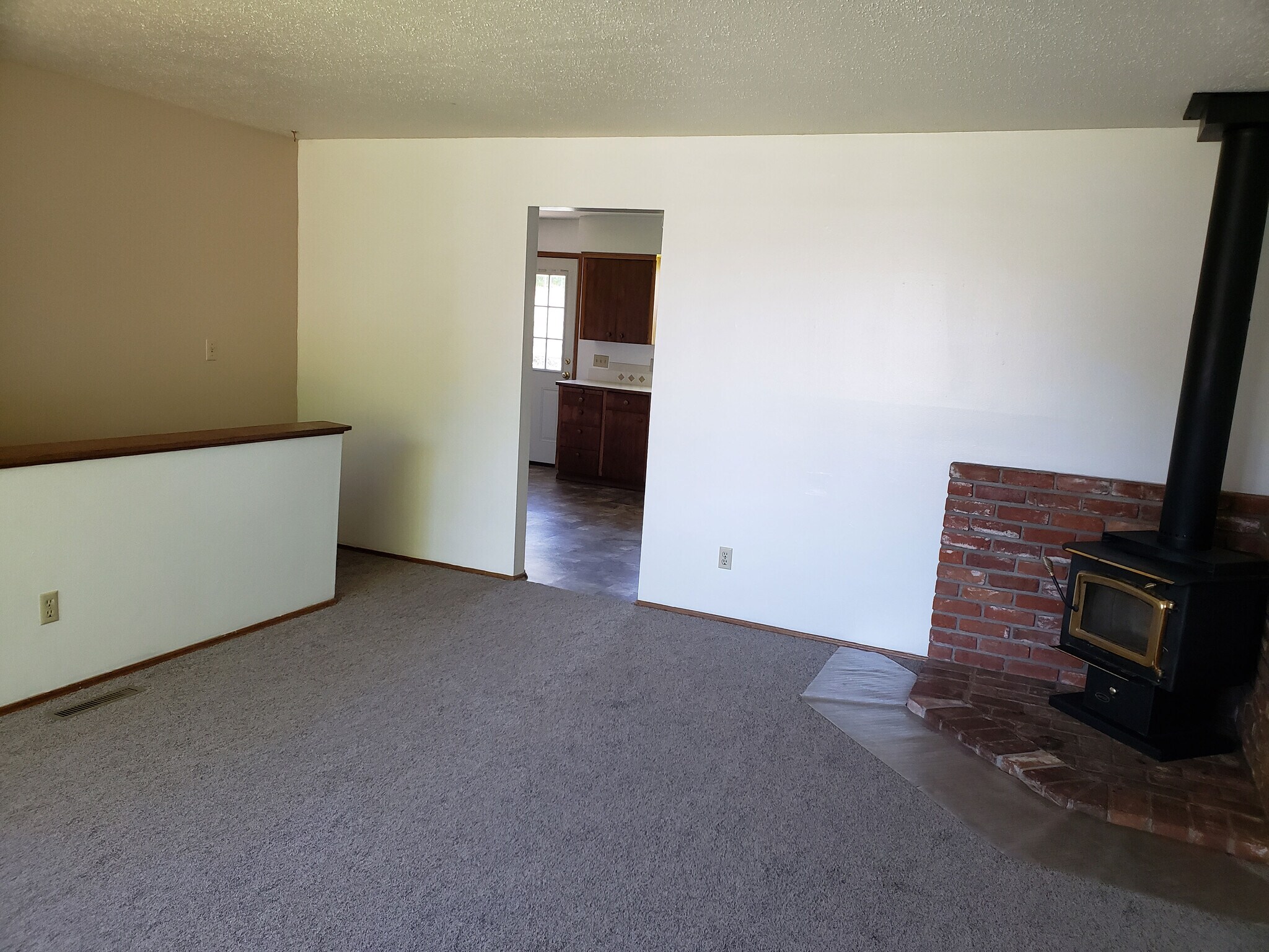 Living room - 12202 E 10th Ave