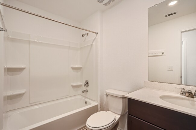 Building Photo - 2712 Shimsham Dr