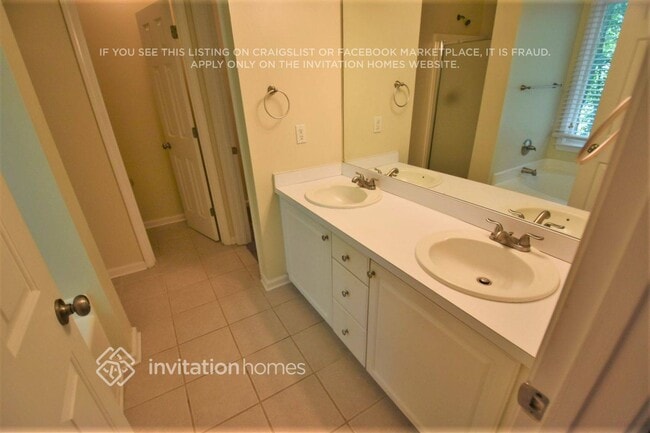 Building Photo - 4460 Forrest Bend Ct