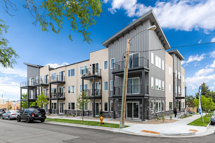 Building Photo - 1588 Routt St