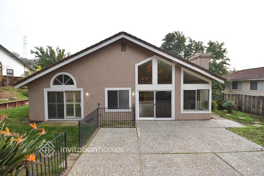 Building Photo - 4836 Georgia St