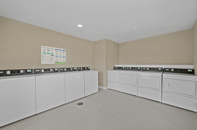 Laundry facilities - Broadmoor Place