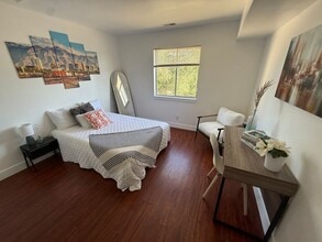 Building Photo - 68 E 200 S