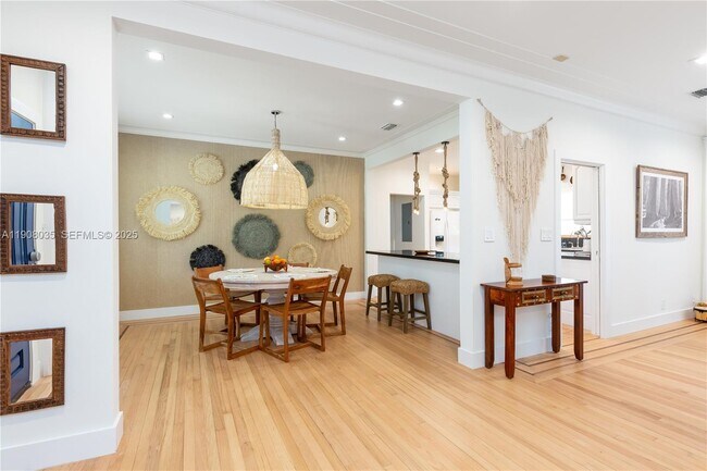 Building Photo - 501 SW 19th Rd