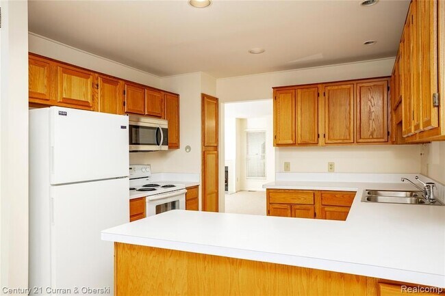 Building Photo - 9429 Westwind Dr