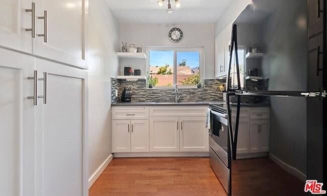 Building Photo - 1115 Cordova St