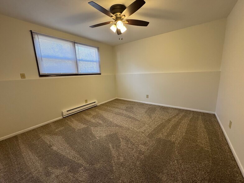 Building Photo - 3017 Pine Lodge Rd