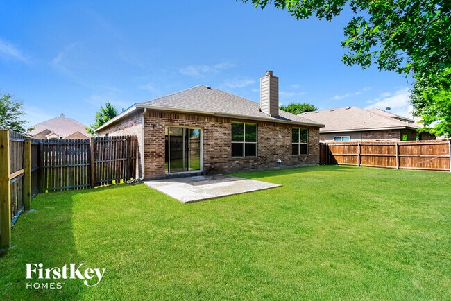 Building Photo - 2911 Thistlewood Dr