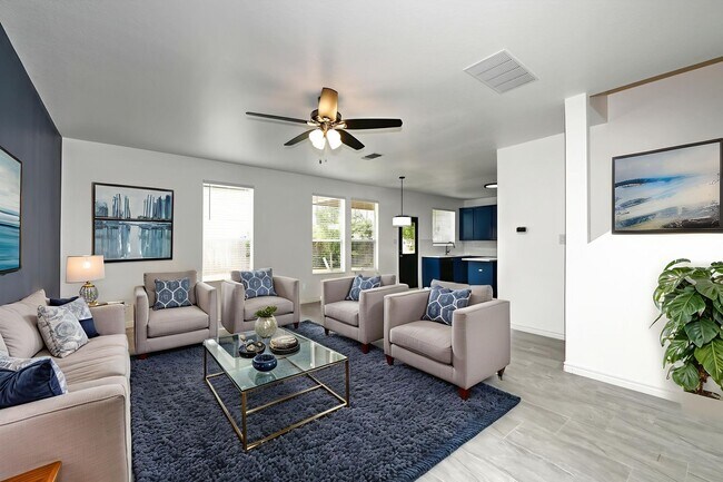 Building Photo - 5 bed | 3 bath | Corner lot | Fully remode...