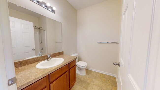 Building Photo - 1014 W Summerfield Gln Cir