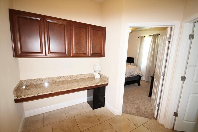 Building Photo - 1073 Cavan Dr