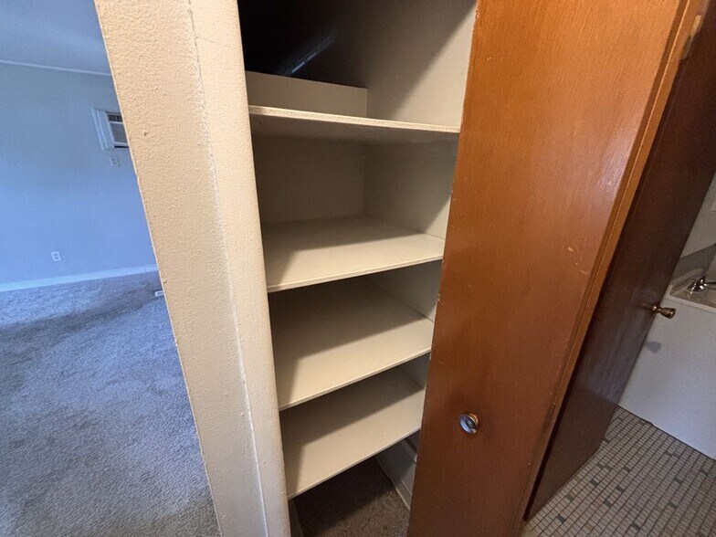 Building Photo - 4072 Agnes Ave