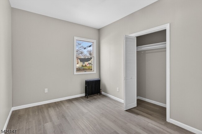 Building Photo - 378 Grand St