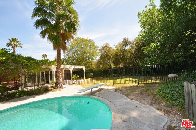 Building Photo - 23526 Dolorosa St