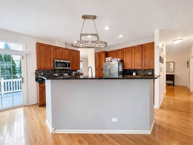 Building Photo - Spacious 4 Bed / 3.5 Bath Home with Finished Basement & Community Amenities in Wadsworth!