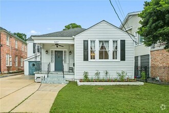 Building Photo - 5417 S Tonti St