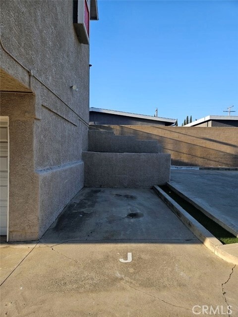 Building Photo - 1120 Nicklett Ave