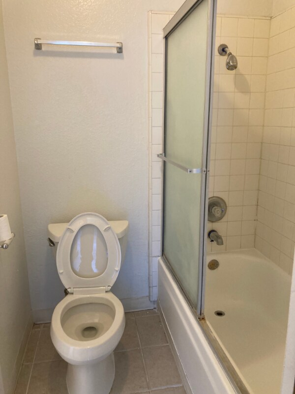 Building Photo - 1518 Moorpark Ave