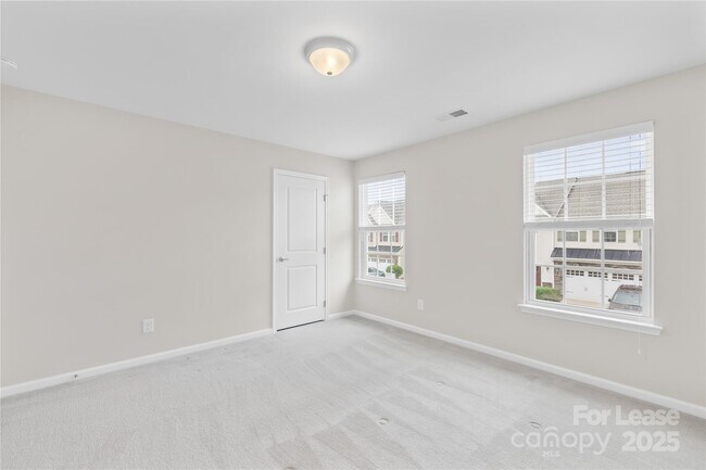 Building Photo - 7433 White Elm Ln