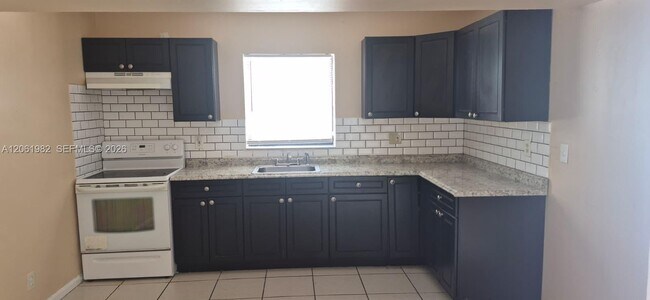 Building Photo - 4101 Riverside Dr
