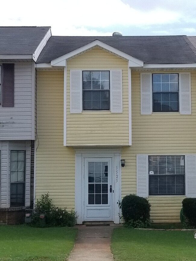 Grayson Valley Townhomes 5525 St James St Birmingham AL 35235