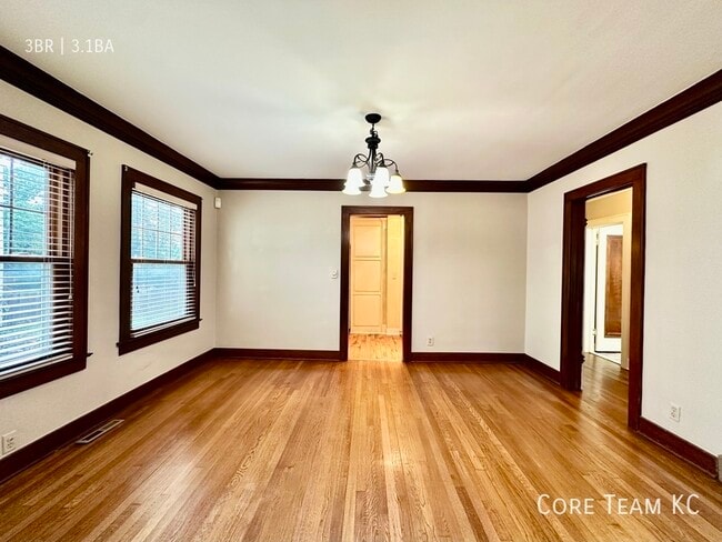 Building Photo - 4819 Jarboe St