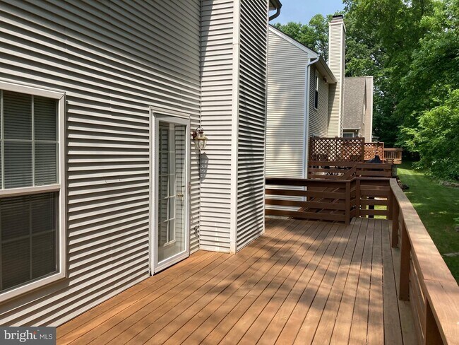 Building Photo - 126 Marsh Creek Dr