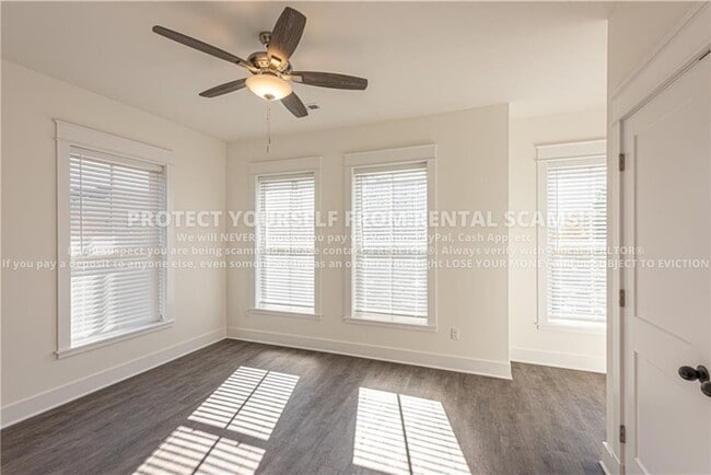 Building Photo - 1364 W Cleveland St