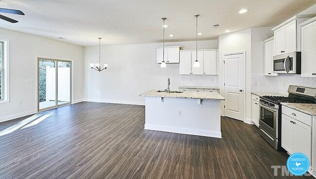Building Photo - 1028 Navigon Dr